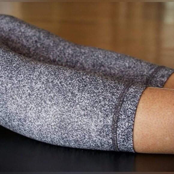 LULULEMON - Wunder Under Crop III Rio Mist White Black Size 6 - Picture 4 of 11